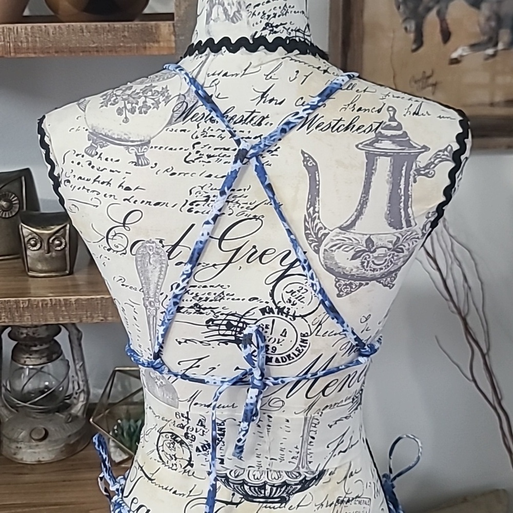 Cyn & Luca Blue Patterned Triangle Bikini Set - Picture 6 of 11